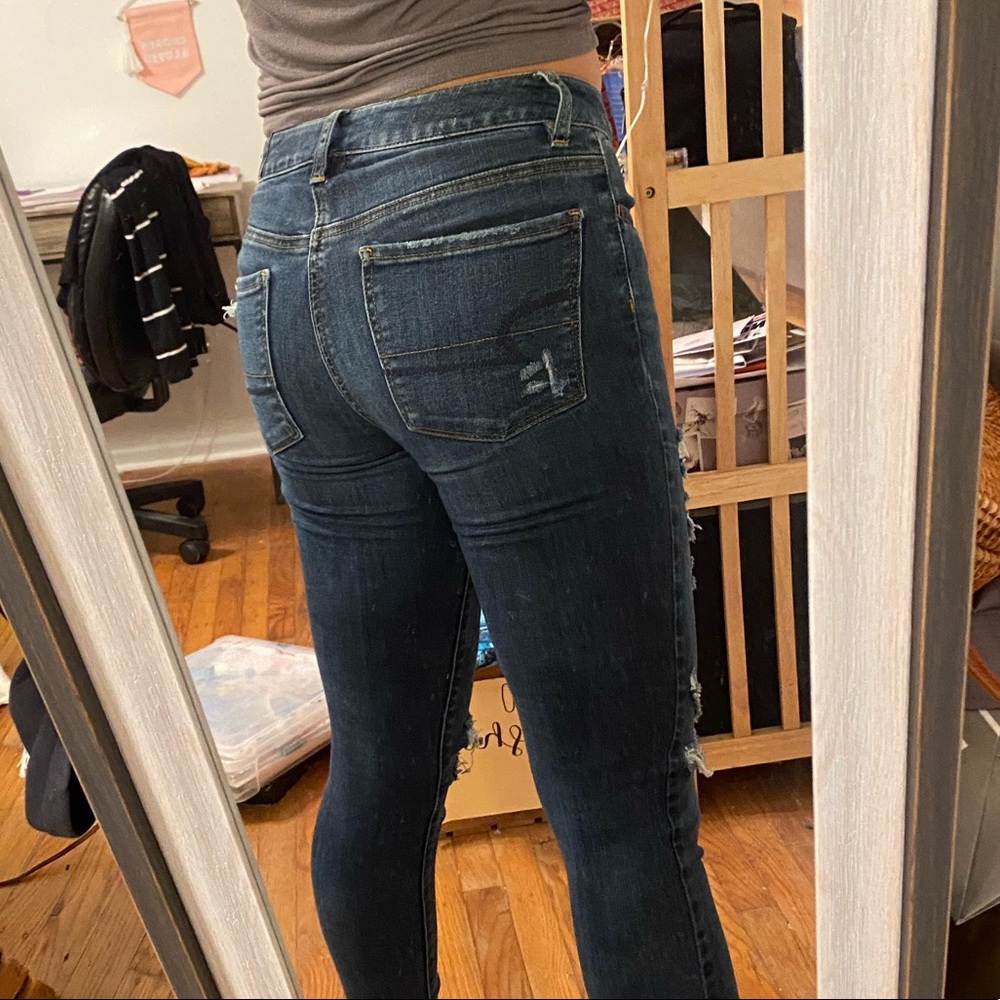 AMERICAN EAGLE RIPPED JEANS - Picture 3 of 7